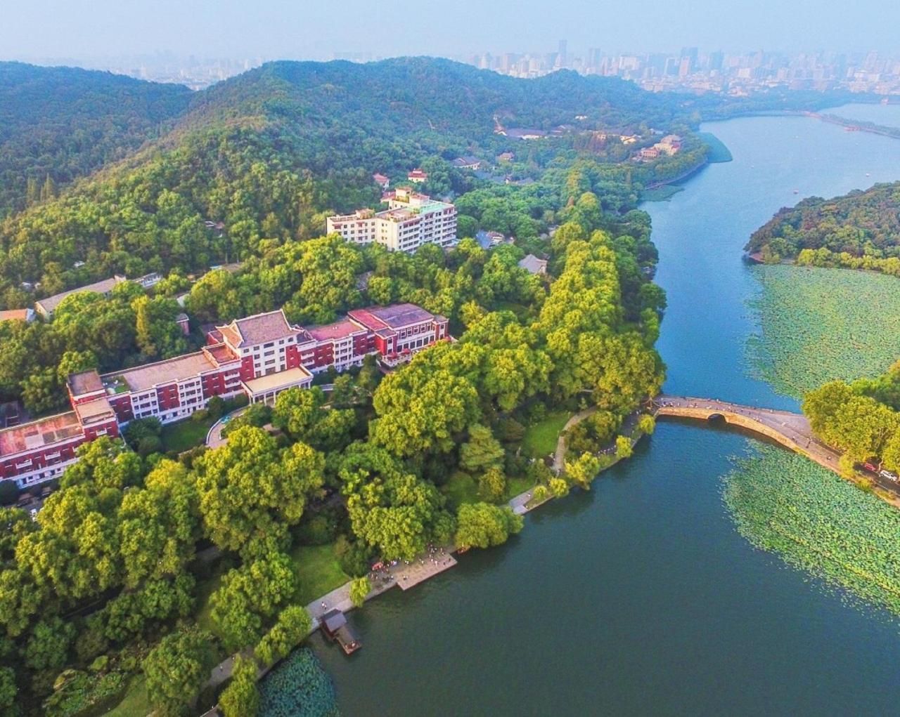 Shangri-La Hangzhou - The Back Garden Of West Lake Екстер'єр фото